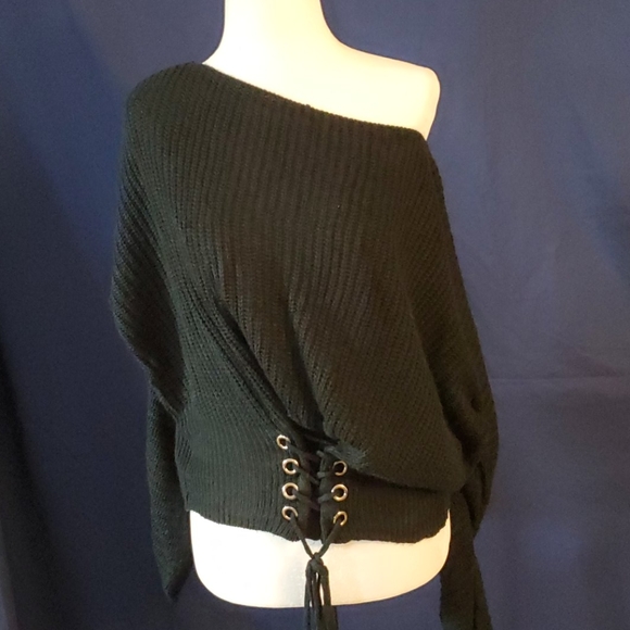 Black sweater - Picture 4 of 7